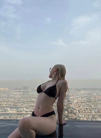 Full leaked Vvsllxx private onlyfans photo