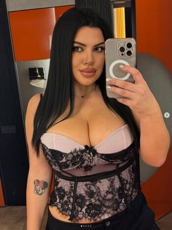 Full leaked Vvv k s private onlyfans photo