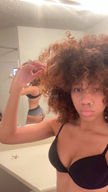 Full leaked Vxmpisariel private onlyfans photo