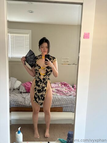 Full leaked Vyxia vyxphan private onlyfans photo