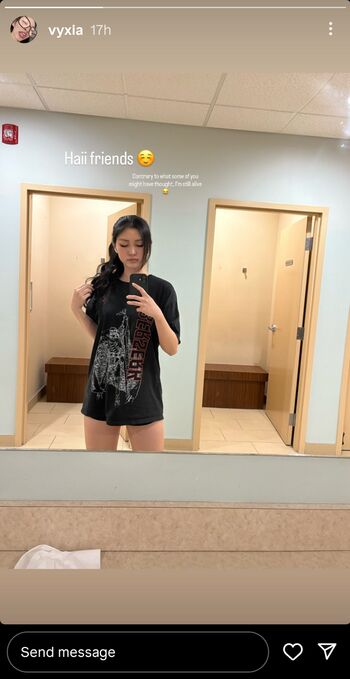 Full leaked Vyxia private onlyfans photo