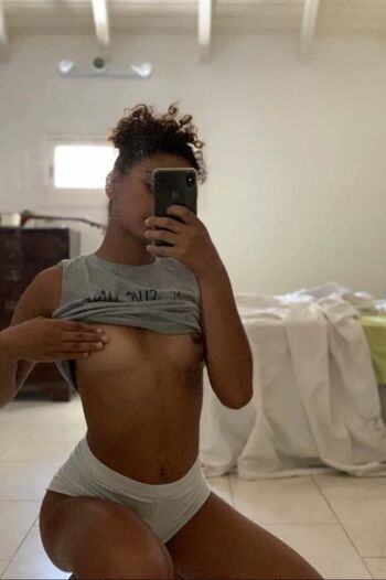Full leaked Wahyne lacheray private onlyfans photo