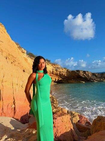 Full leaked Wahyne private onlyfans photo