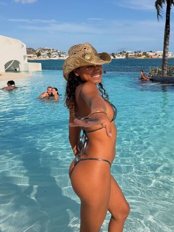 Full leaked Wahyne private onlyfans photo