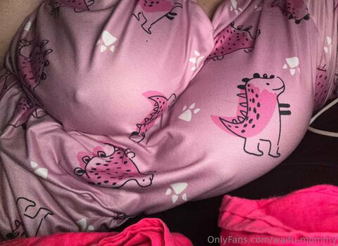 Full leaked Waifu mommy page private onlyfans photo