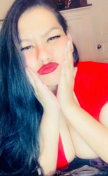 Full leaked Waifu mommy page private onlyfans photo