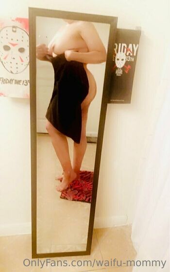 Full leaked Waifu mommy page private onlyfans photo