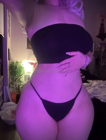 Full leaked Waifuafterhours yurrrilol private onlyfans photo