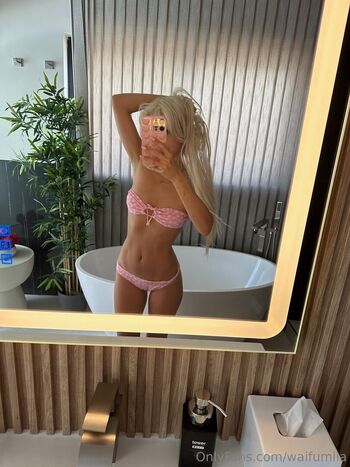 Full leaked Waifumiia private onlyfans photo