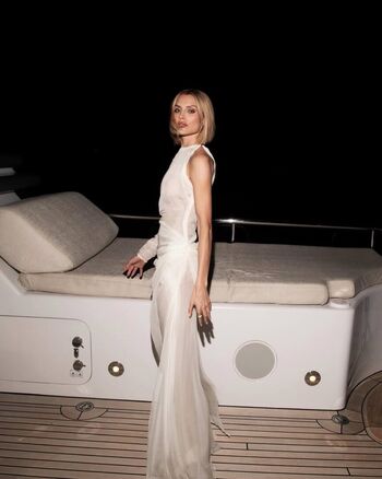 Full leaked Wallis day private onlyfans photo