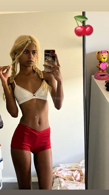 Full leaked Wallywestswife private onlyfans photo