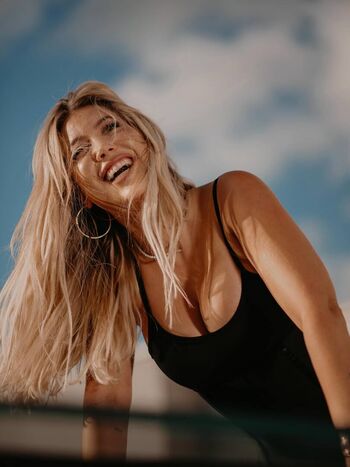 Full leaked Wanda nara page private onlyfans photo