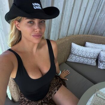 Full leaked Wanda nara page private onlyfans photo