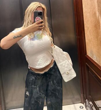 Full leaked Wanda nara private onlyfans photo