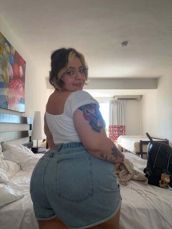 Full leaked Wandasv private onlyfans photo