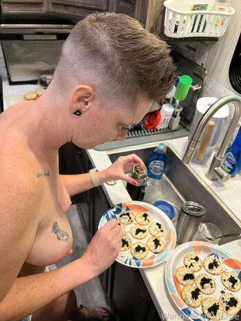 Full leaked Wandering rv babe private onlyfans photo