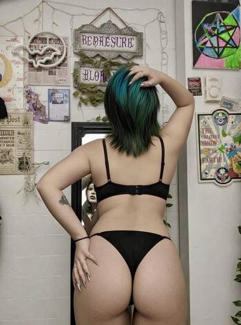 WatchGirlsPlay