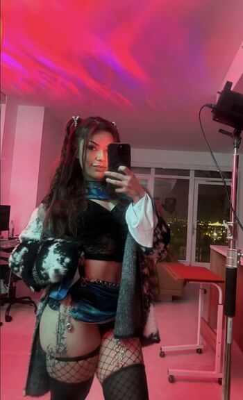 Full leaked Wavy brin page private onlyfans photo