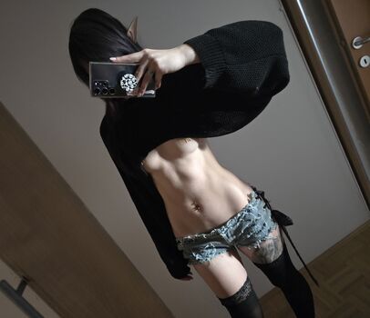 Full leaked Weeniestwee private onlyfans photo