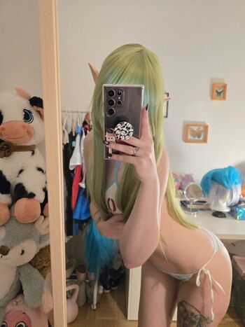 Full leaked Weeniestwee private onlyfans photo