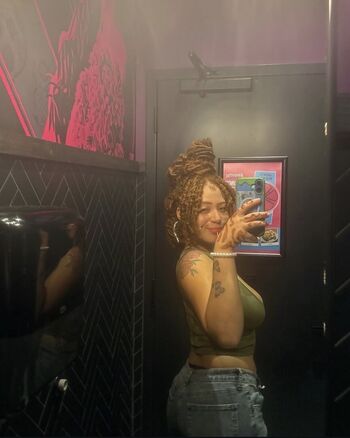 Full leaked Weirdly gin private onlyfans photo