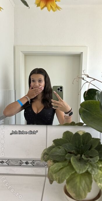 Full leaked Weristalexandra private onlyfans photo