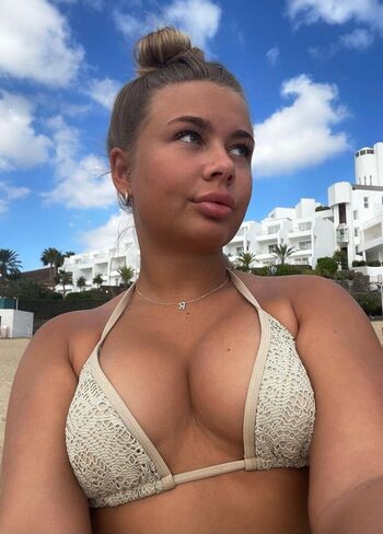 Full leaked Weronikaa private onlyfans photo