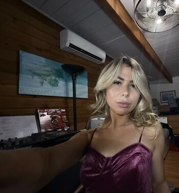 Full leaked Whipped cream private onlyfans photo