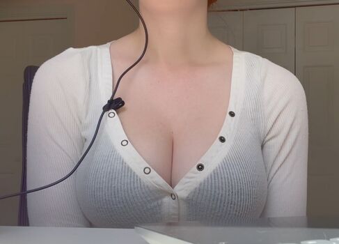 Full leaked White cat whispers private onlyfans photo