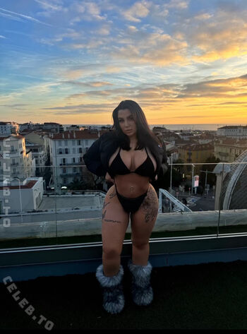 Full leaked Whitechoccolat page private onlyfans photo