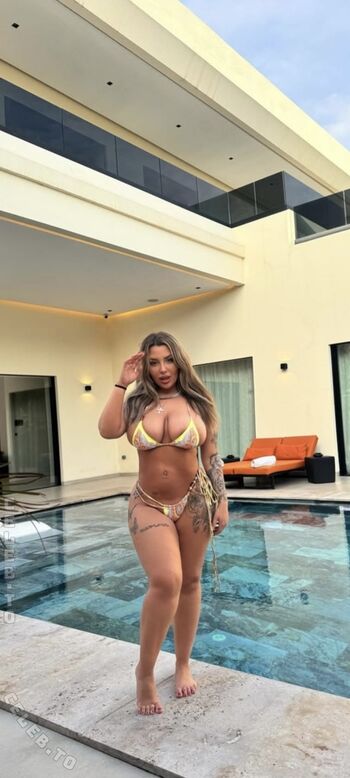 Full leaked Whitechoccolat page private onlyfans photo