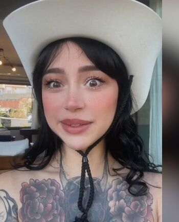 Full leaked Who is this private onlyfans photo