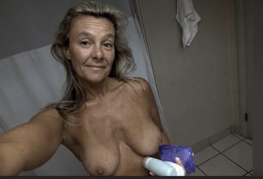 Full leaked Who is this  page private onlyfans photo