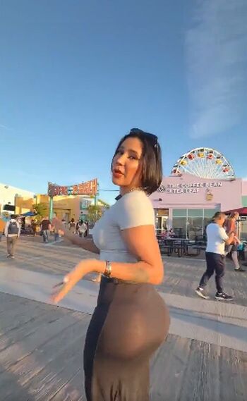 Full leaked Who is this  page private onlyfans photo