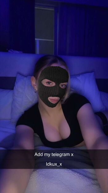 Full leaked Xlucy / private onlyfans photo