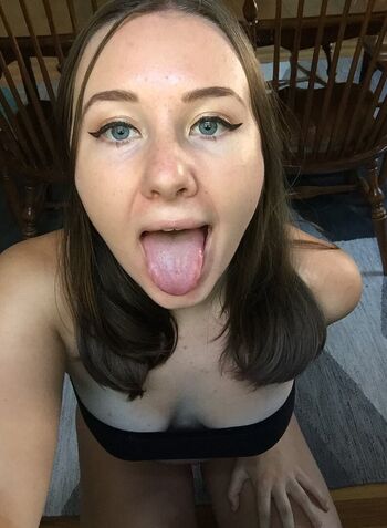Full leaked Hana bunny/ private onlyfans photo