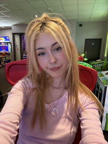 Full leaked Rusetgreen/ private onlyfans photo