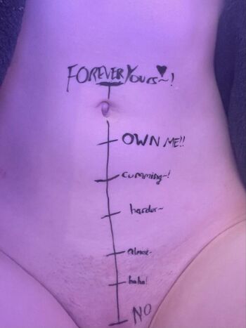 Full leaked Eve angel/ private onlyfans photo