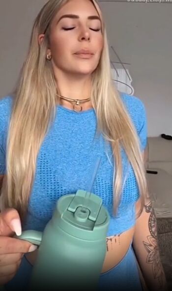 Full leaked Mackenzie ziegler/ private onlyfans photo