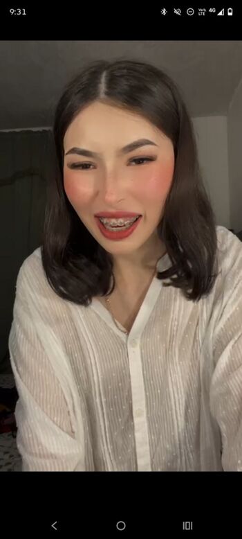 Full leaked Maybemollyy/ private onlyfans photo