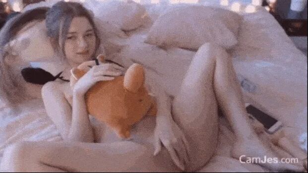 Full leaked Comeovwhenursober / private onlyfans photo