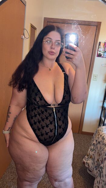 Full leaked Xailormoon/ private onlyfans photo