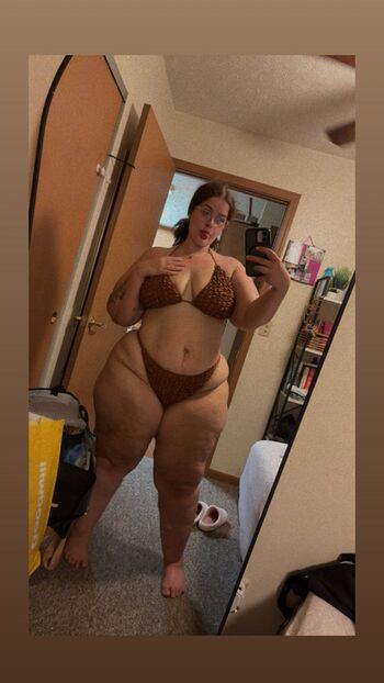 Full leaked Davis sisters/ private onlyfans photo