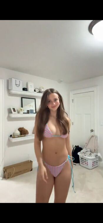 Full leaked Oriana fiuri/ private onlyfans photo
