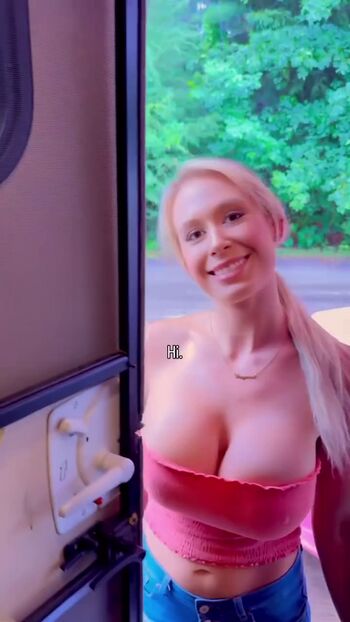 Full leaked Elly clutch / private onlyfans photo