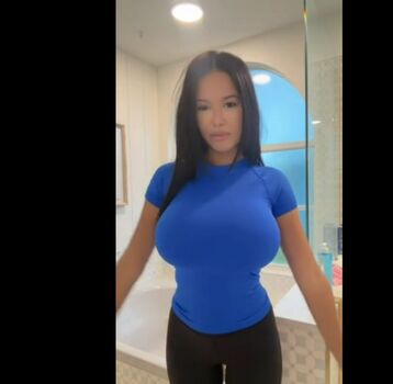Full leaked Ms selinka / private onlyfans photo