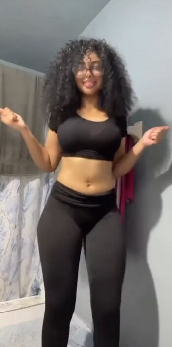 Full leaked Gingerplayswithlayla private onlyfans photo