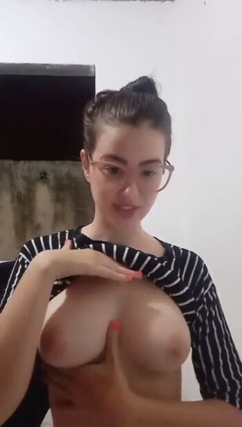 Full leaked Allielacorte/ private onlyfans photo