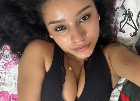 Full leaked Mara swan/ private onlyfans photo