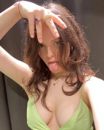 Full leaked Emmi schmidt/ private onlyfans photo